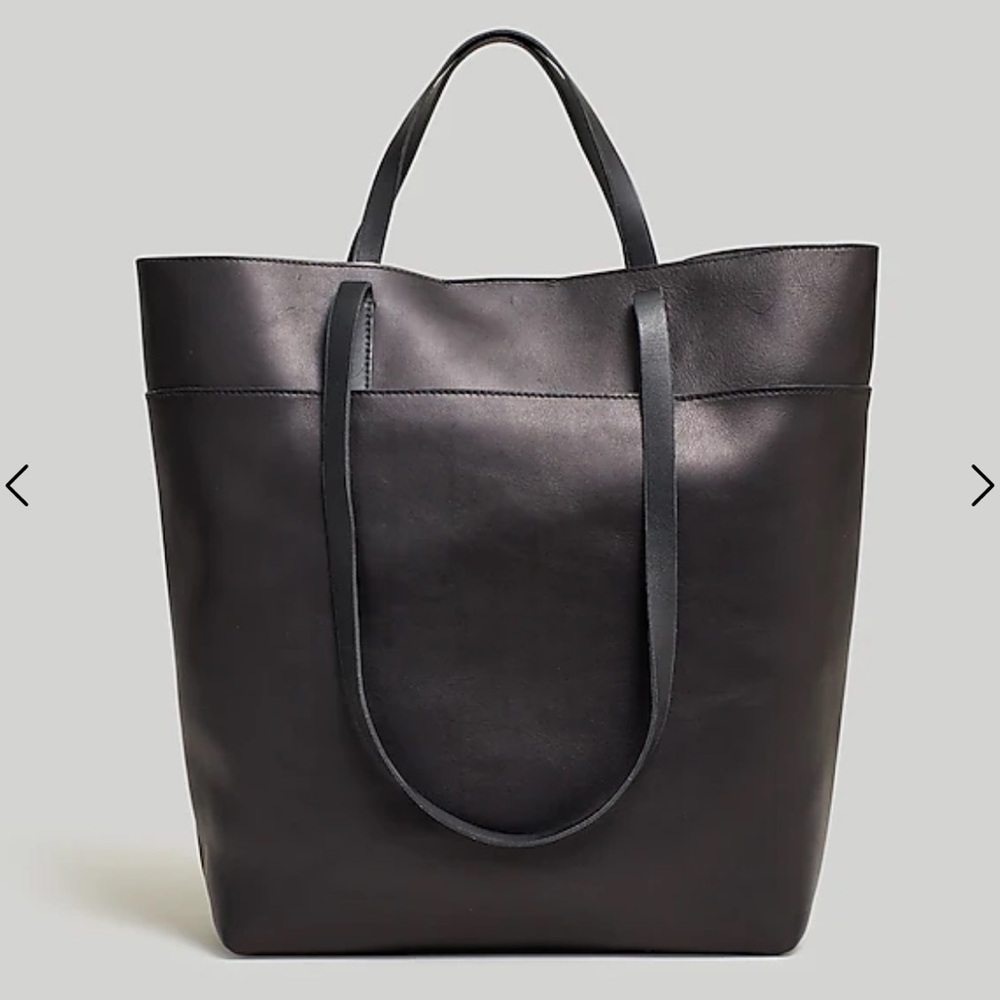NWT Madewell Essential Tote in Black Leather